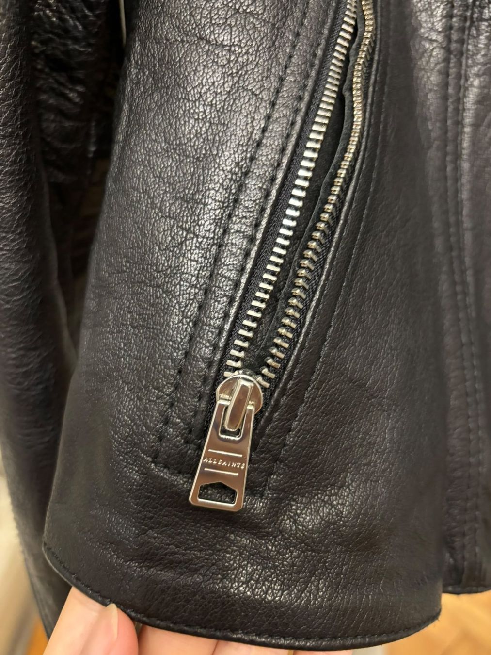 Allsaints Giacche: AllSaints Lederjacke, Grösse 32 – Nuovo (secondo la descrizione) da Zürich venduto da manuel.fr 4