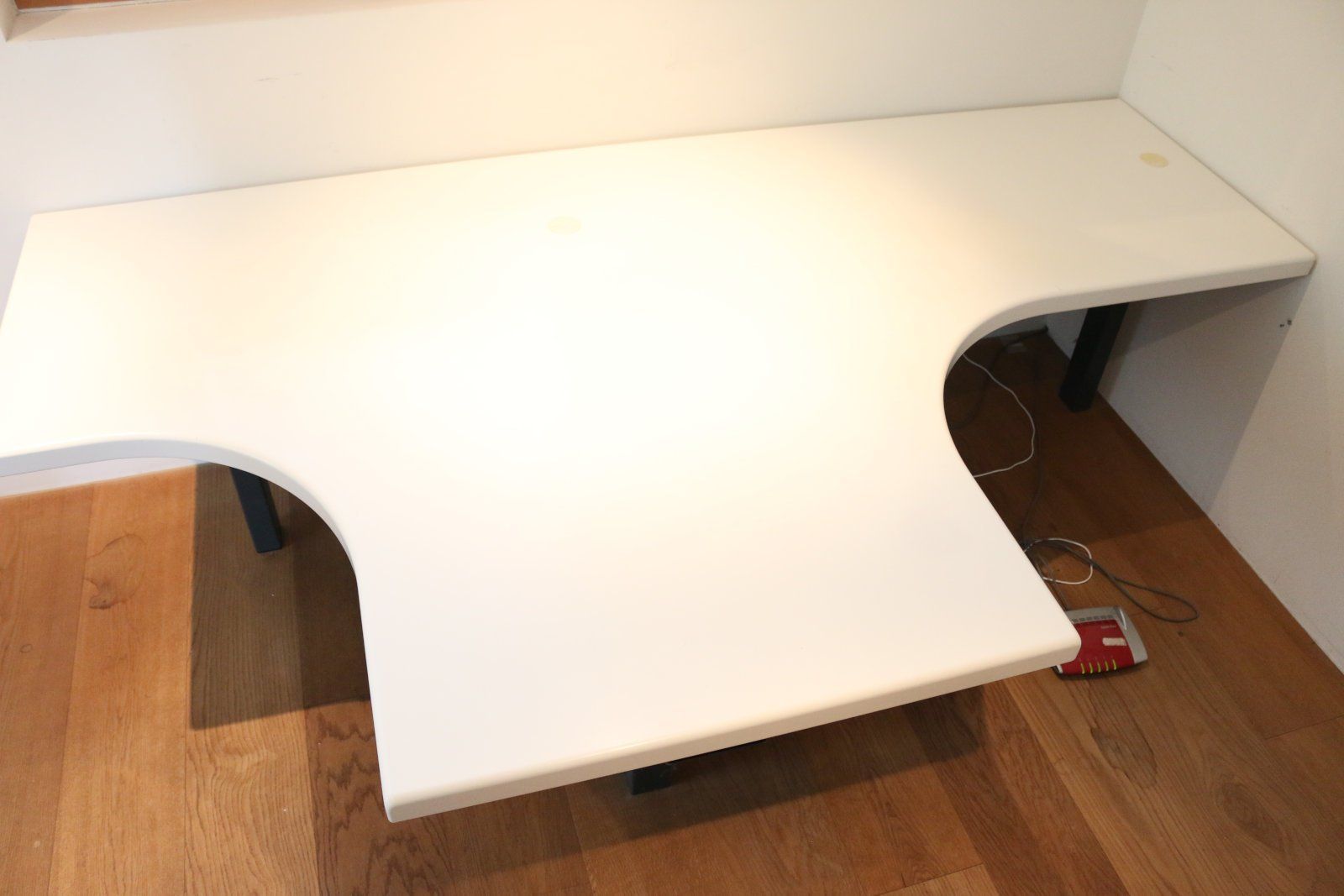 Tavoli: Massgefertigten Designer-Büro-/Labortisch – Usato da Balgach venduto da feuerundflamme 2