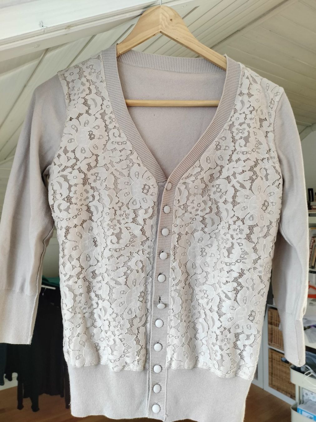 Jacken: Intimissimi Jacke beige Gr. M – Gebraucht aus Aarau von Obdulia