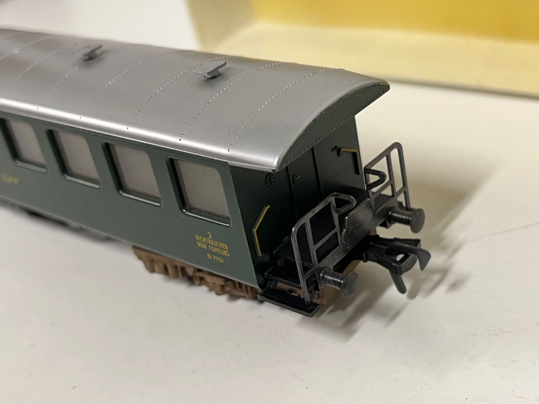 Fleischmann Modelleisenbahnen: Fleischmann 2.Kl. SBB CFF FFS  H0 DC – Gebraucht aus Neuenhof von ludovicco 4