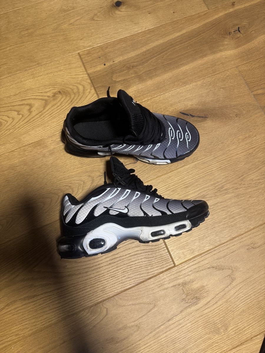 Scarpe da uomo: Nike TN – Nuovo (secondo la descrizione) da Uetikon am See venduto da Dariusstasys