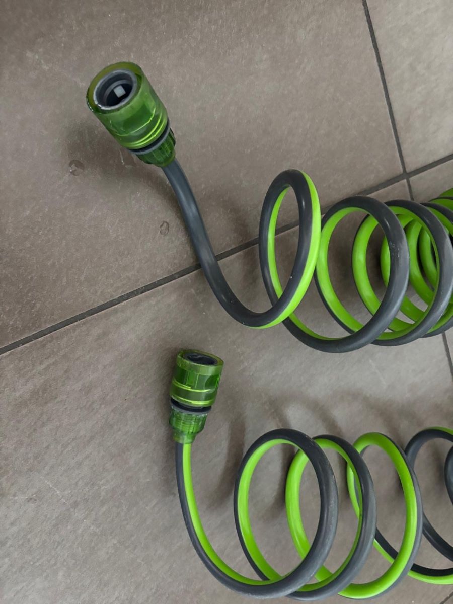 Rohre & Schläuche: Spirale Gartenschlauch – Gebraucht aus Zug von Biki72