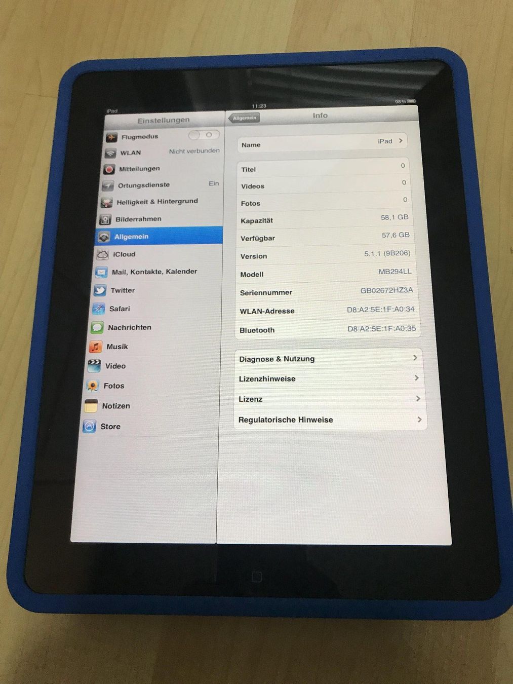 Apple Tablet PC: iPad - 1st Gen - 64GB - silber - Model A1219 – Usato da Nussbaumen AG venduto da Senico