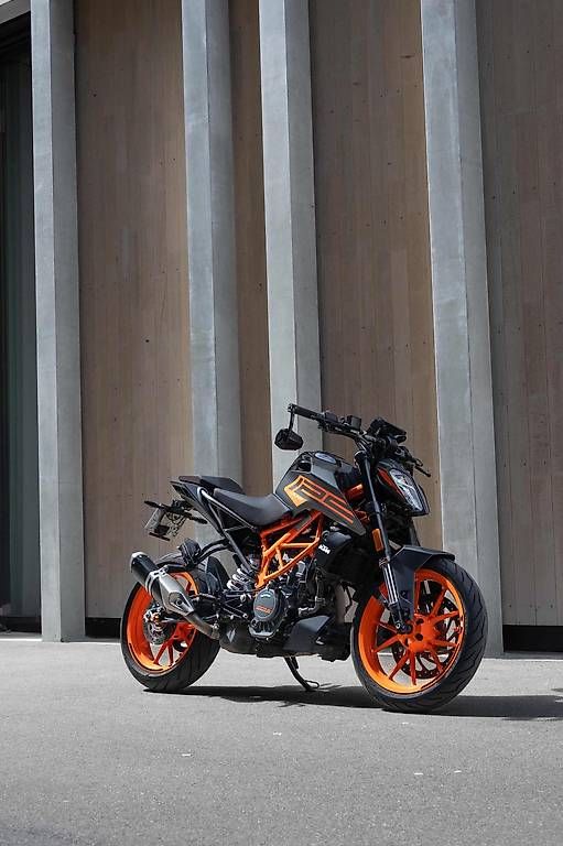 Strada: KTM Duke 125 2023 – Usato da Belp venduto da laz_q6gr 1