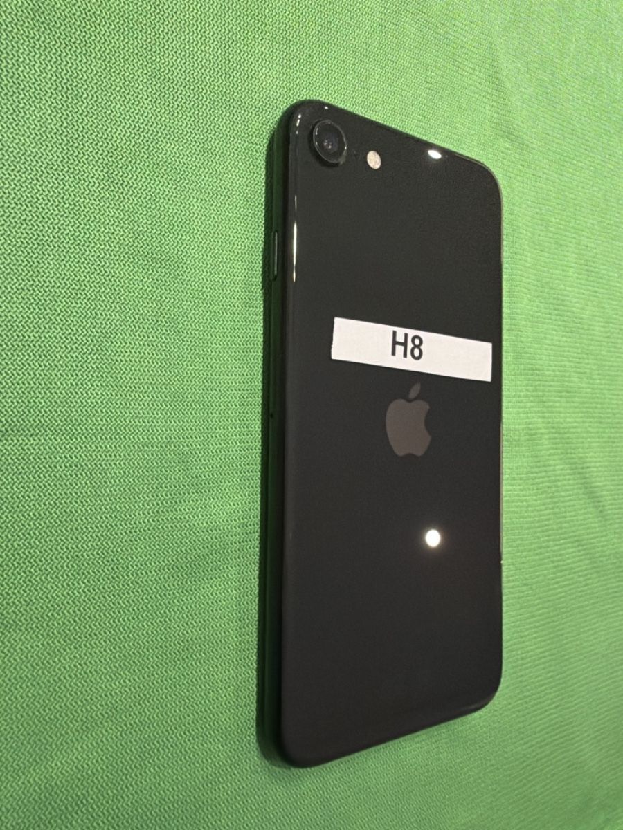 Apple Telefoni cellulari / Smartphones: iPhone SE / 64Gb / Schwarz / 100% Akku / H8 – Usato da Arbon venduto da BaX_94 6