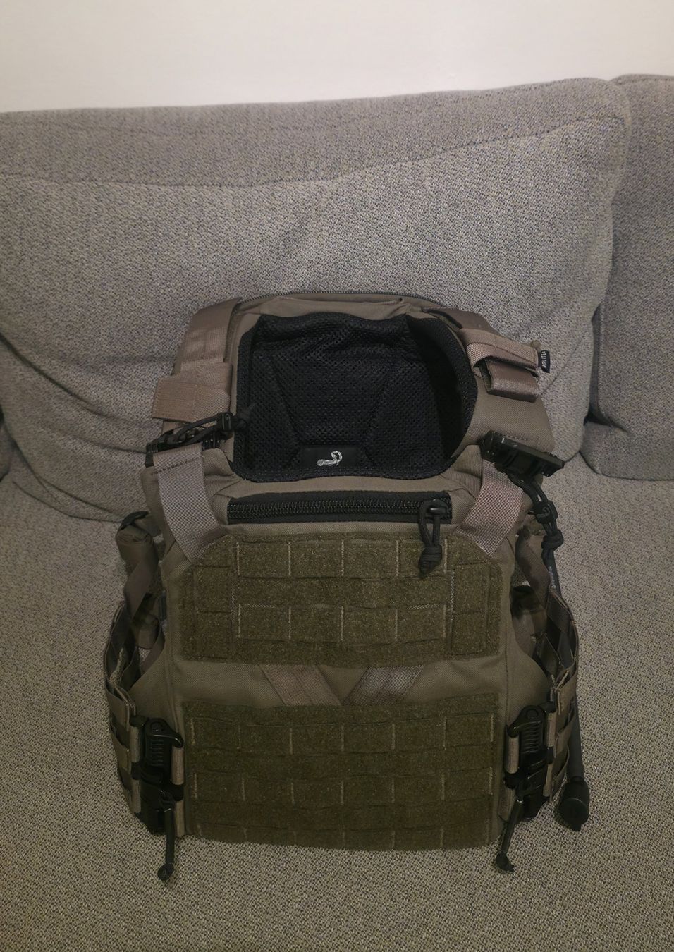 Uniformi: Agilite K19 Plattenträger Set – Nuovo e nell'imballaggio originale da Steffisburg venduto da Davga 1