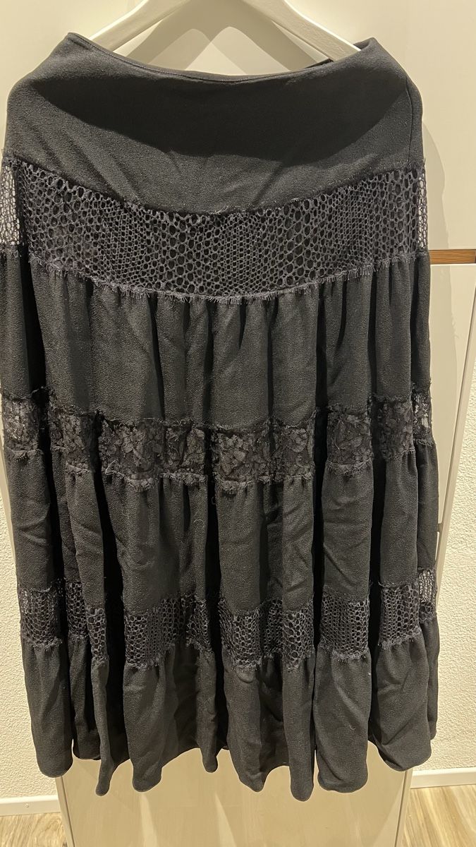 Gonne: Giambattista Valli Rock – Usato da Wetzikon ZH venduto da KikiZu
