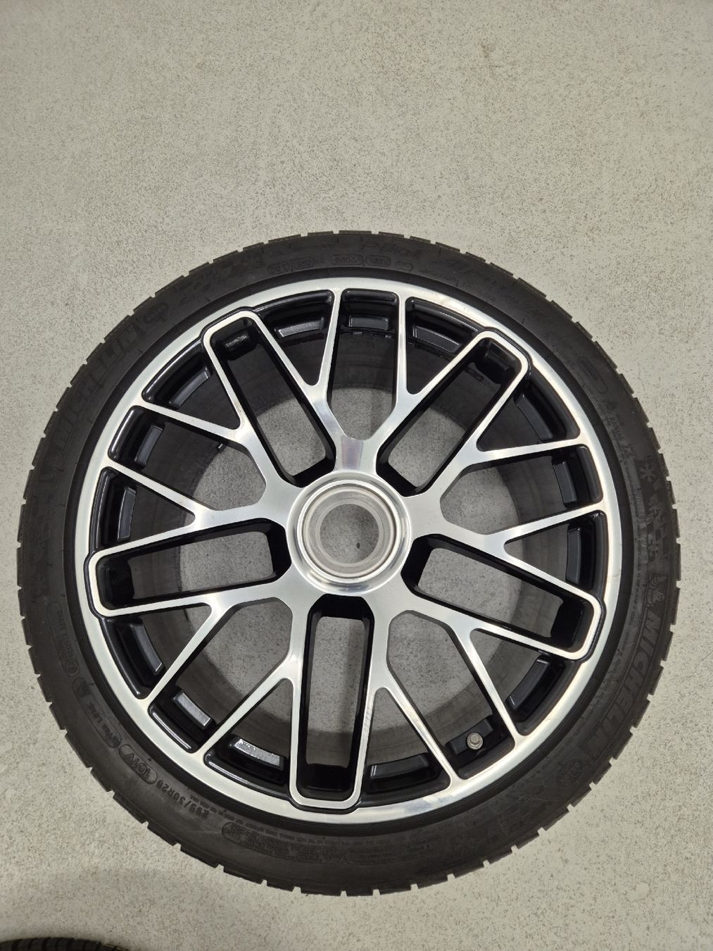 Porsche Pneumatici & Ruote complete: AB 1 CHF Porsche Kompletträder 20" – Usato da Zürich venduto da Luxemburgerli88 6