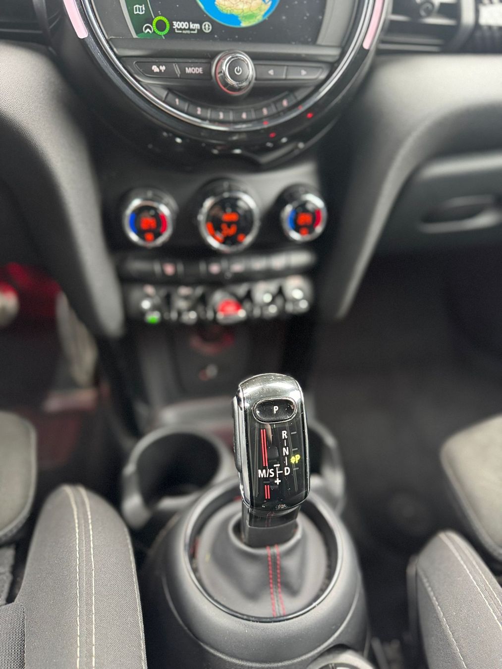 Mini Automobili: MINI Cooper S Steptronic DKG 5-Türer – Usato da Würenlos venduto da EryFehr 6
