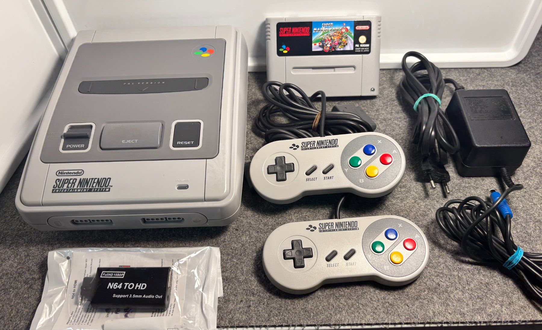 Nintendo Console: SNES Super Nintendo + Super Mario Kart + 2 Controller Set – Usato da Mollis venduto da GamingCorner