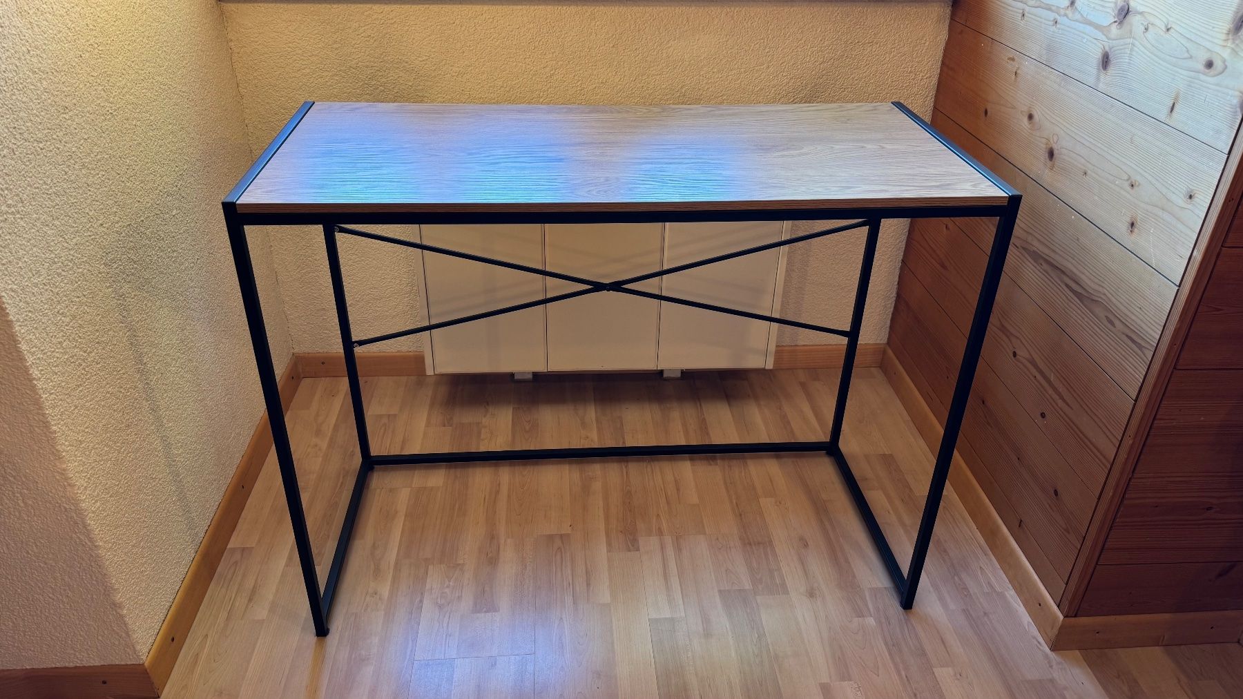 Tables: Tisch / Schreibtisch / Bürotisch – D'occasion à Worb par nmvd