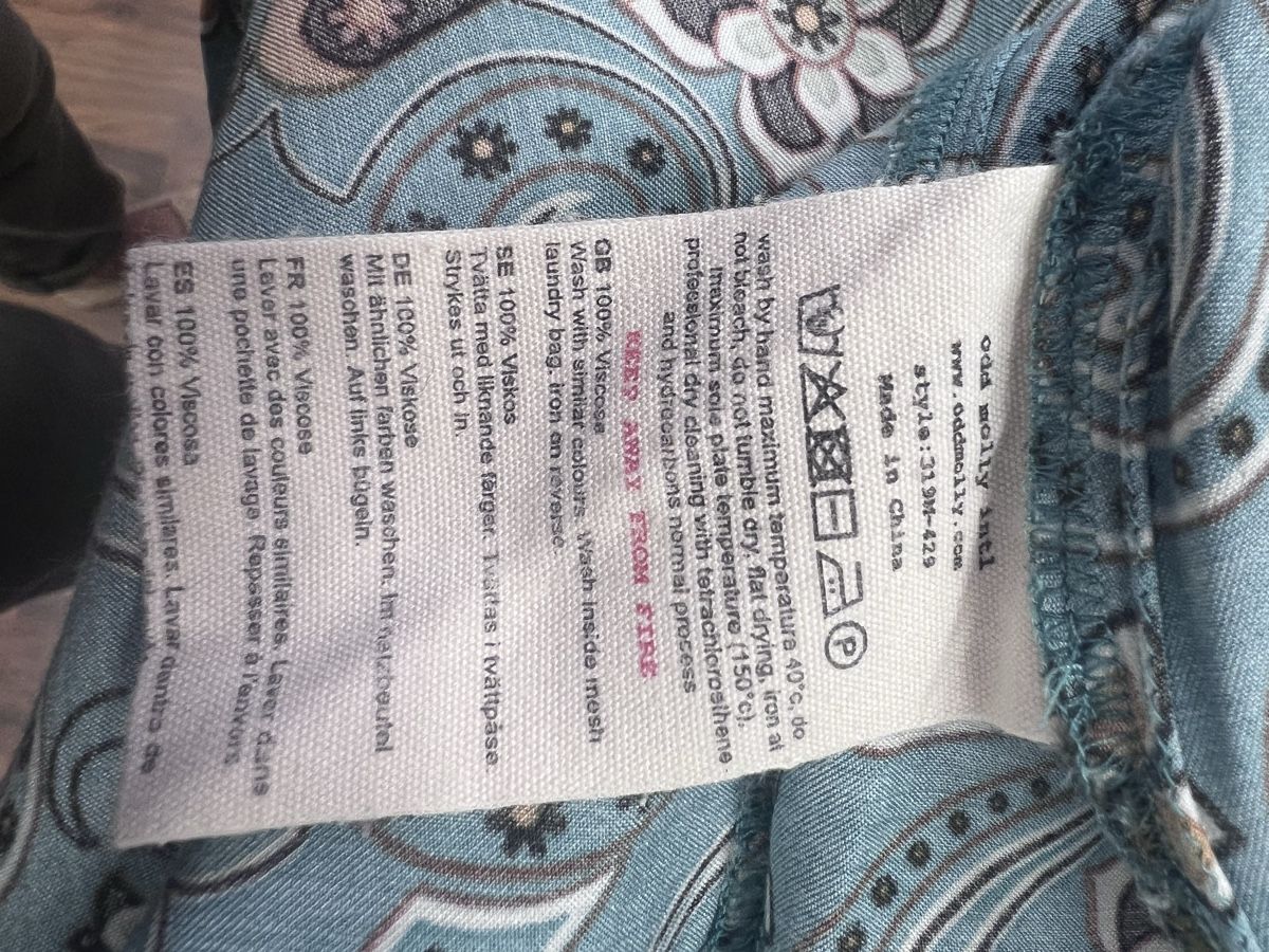 Odd Molly Blusen: Bluse Odd Molly Grösse 0 Viscose hellblau gemustert neu – Neu und originalverpackt aus Burgdorf von puppennetz 6