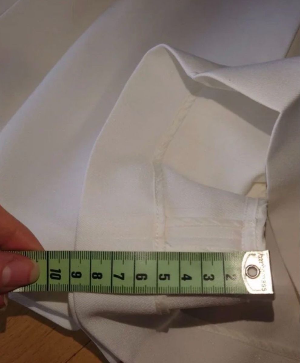 Louis Vuitton Pantaloni: LOUIS VUITTON SKORT FR38 - new unused!! – Nuovo (secondo la descrizione) da Baden venduto da agora_newgeneration 2