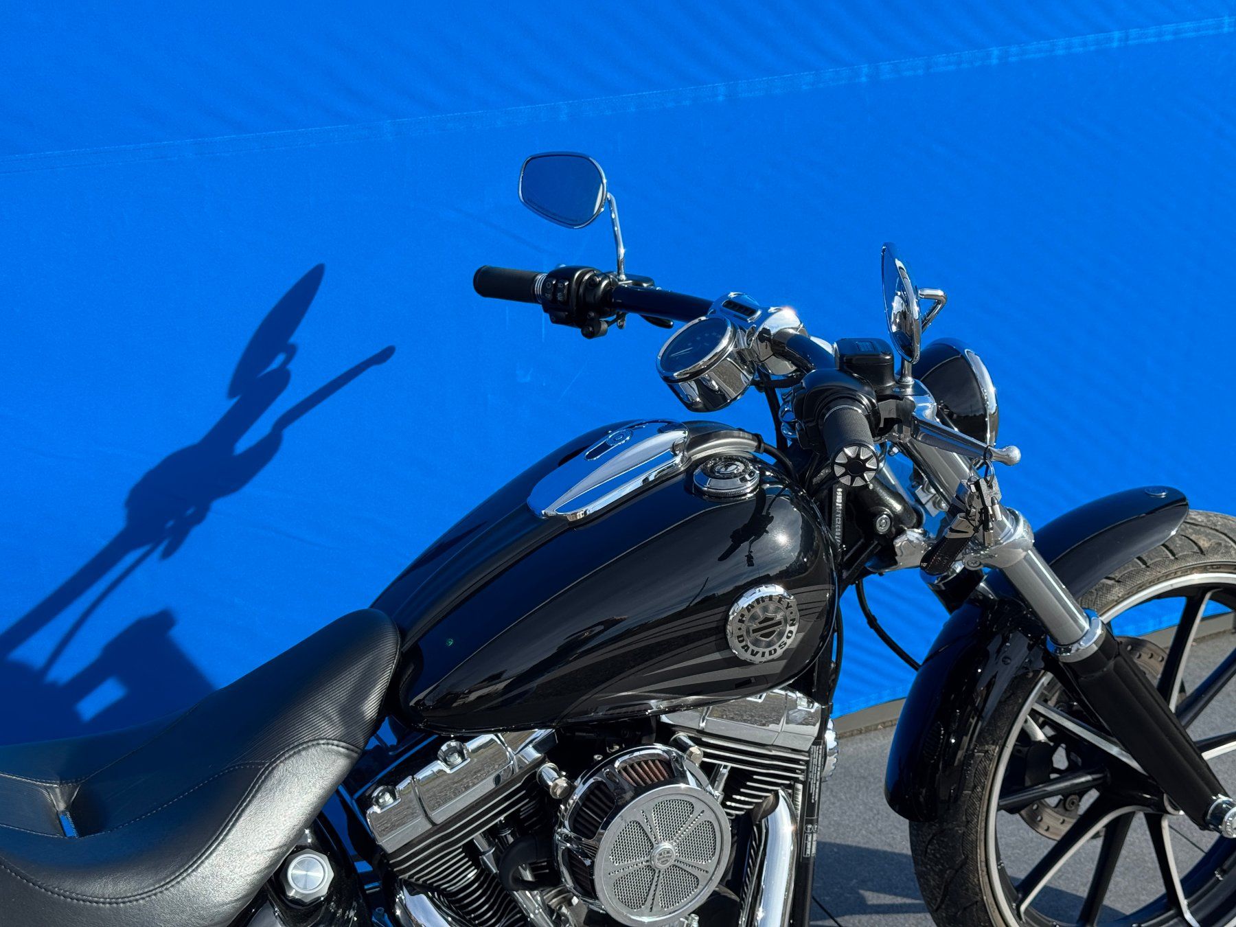Harley-Davidson Chopper: Harley-Davidson Breakout 103, Kess-Tech Auspuff, ab MFK – Gebraucht aus Escholzmatt von Wikinger11 2
