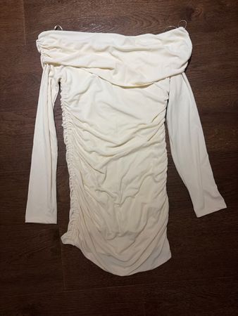 Zara Langarmkleid Grösse M