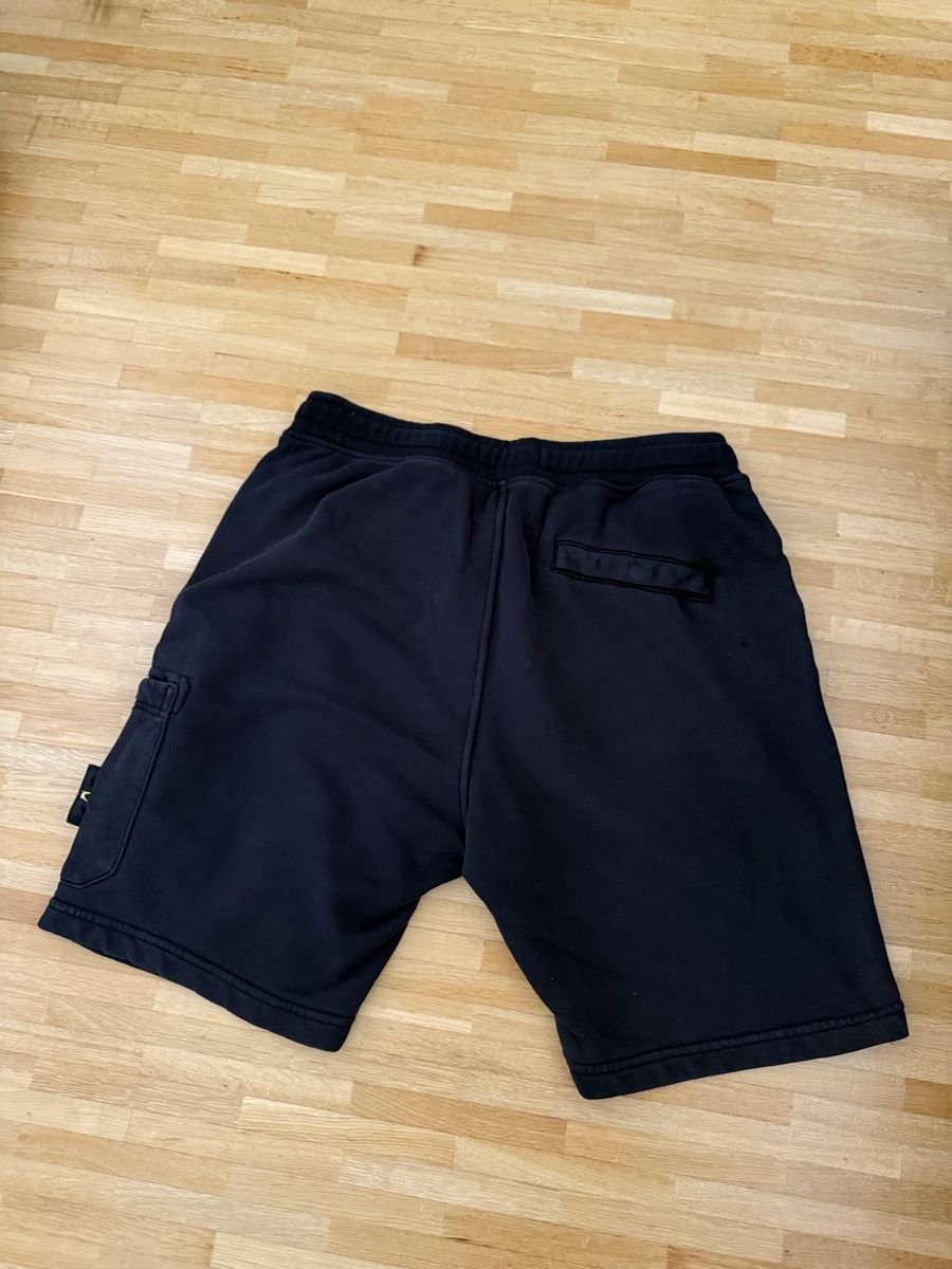 Stone Island Pantaloni: Stone Island Shorts M – Usato da Allschwil venduto da M6e63 3