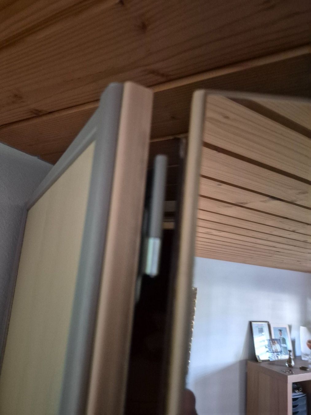 Conforama Armadi: Kleiderschrank Gross – Difettoso da Maienfeld venduto da PKIC 8