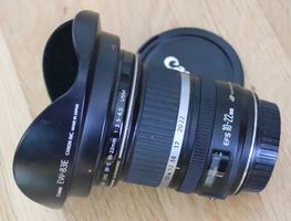 Superweitwinkel: Canon EF-S 10-22mm USM + EW-83E
