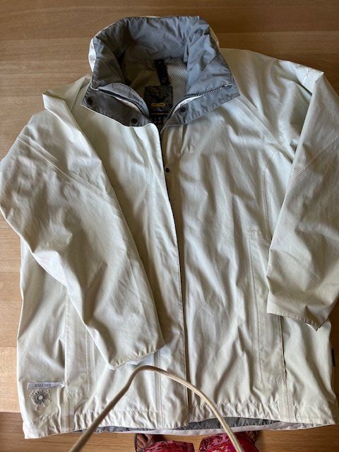 Salewa Jacken: Gore-Tex Jacke von Salewa, Gr. 42 – Gebraucht aus Meilen von Feldmeilen 2