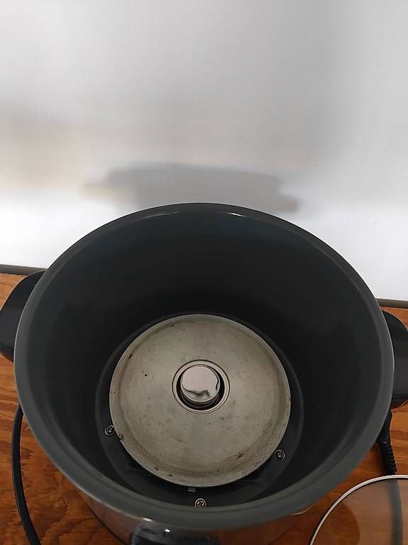 Russell Hobbs Elettrodomestici da cucina: Reiskocher Russel Hobbs – Usato da Zürich venduto da Nexstar33 2