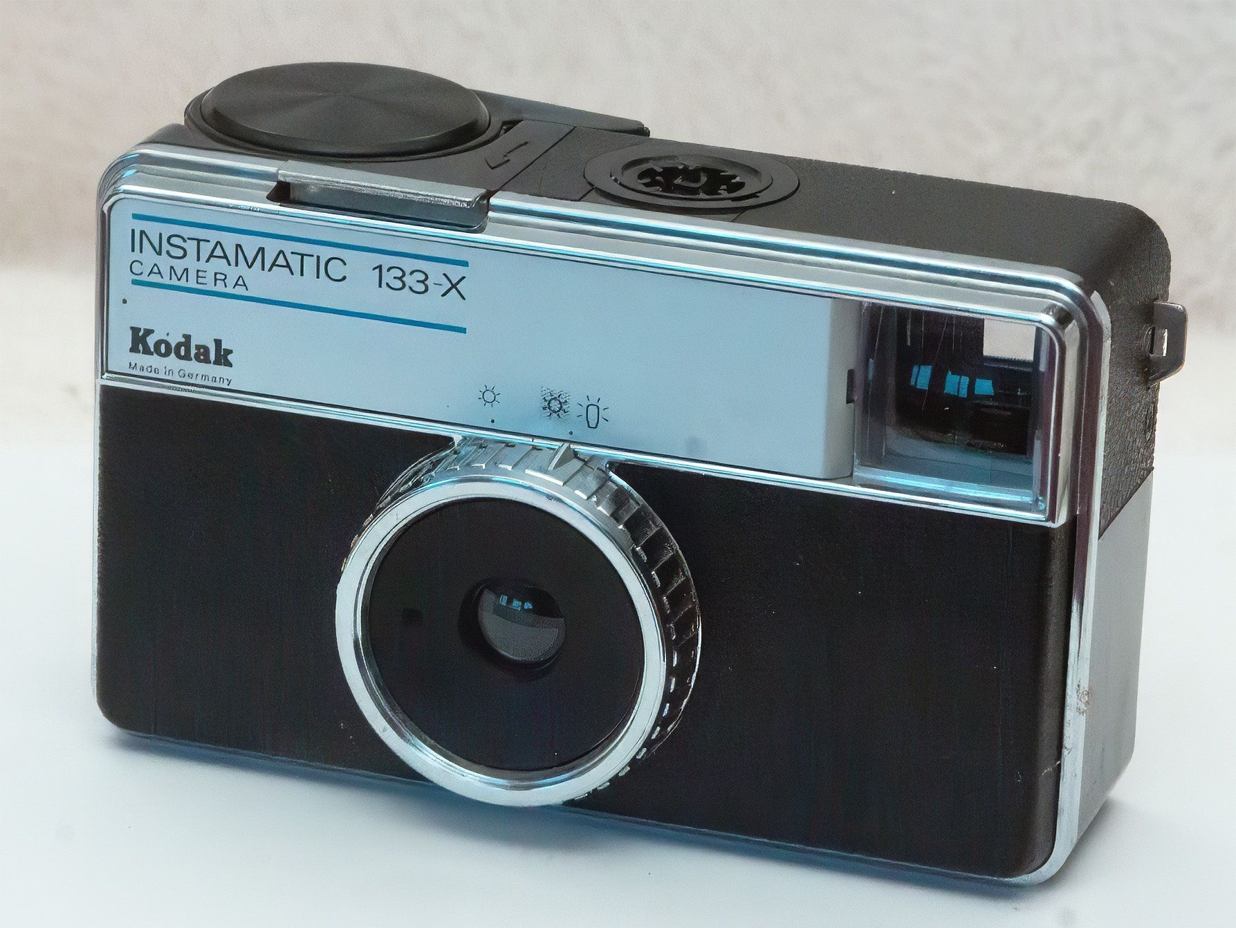 Kodak Kamera: Kodak INSTAMATIC 113 X CAMERA – Gebraucht aus Zürich von phueni