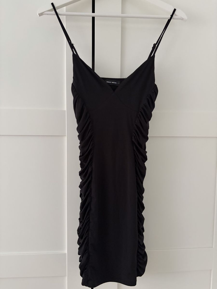 Vestiti: Kleid schwarz Grösse S – Usato da Sevelen venduto da Ch_2026_1 2