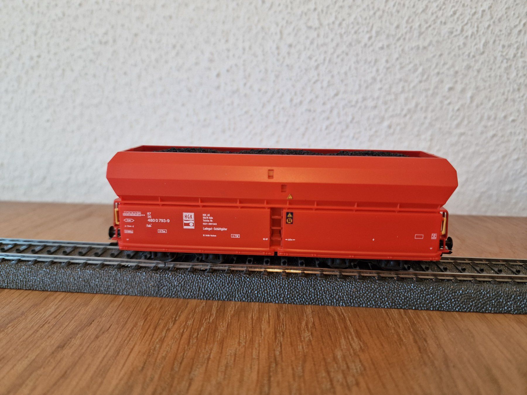 Märklin Modelleisenbahnen: Märklin Selbstentladewagen H0 – Gebraucht aus Matten b. Interlaken von lor_hr9w
