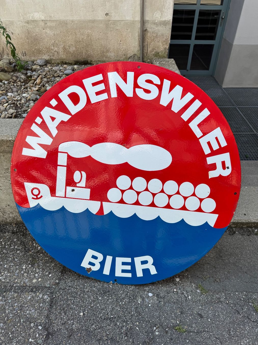 Insegne: Originales Wädenswiler Bier Emailschild 100cm Durchmesser – Usato da Ottikon venduto da san_w99n