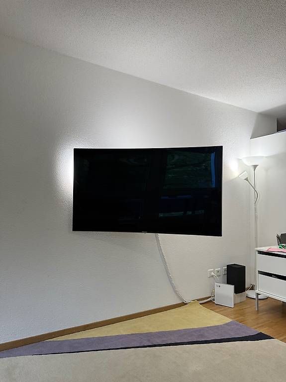 Samsung Televisori: Samsung 55" TV mit Wandhalterung – Usato da Zürich venduto da zar_r5wy 1
