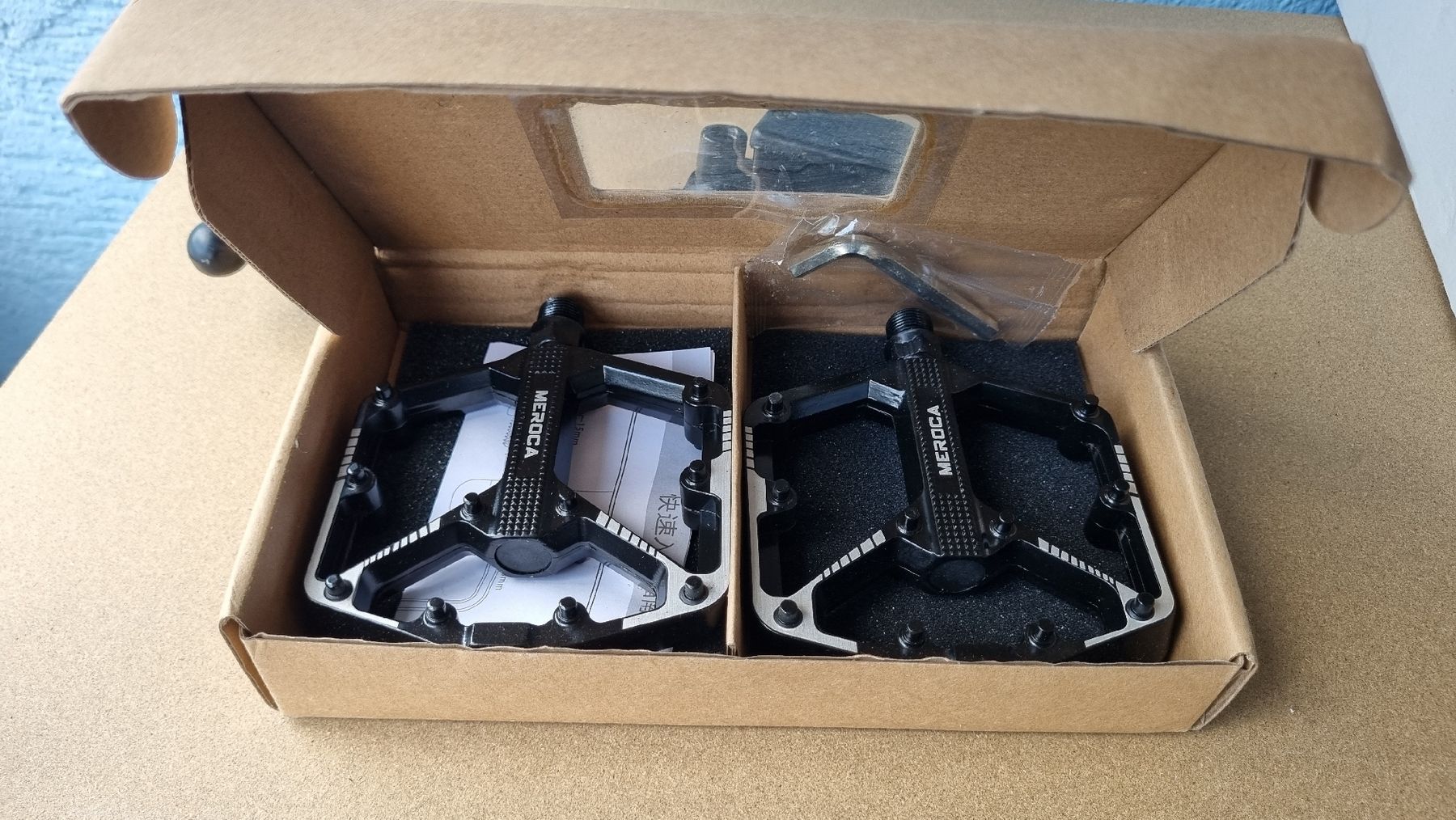 Ersatzteile: Neue Meroca Fahrradpedale, FLAT pedals NEU, – Neu und originalverpackt aus Langenthal von ebike-langenthal