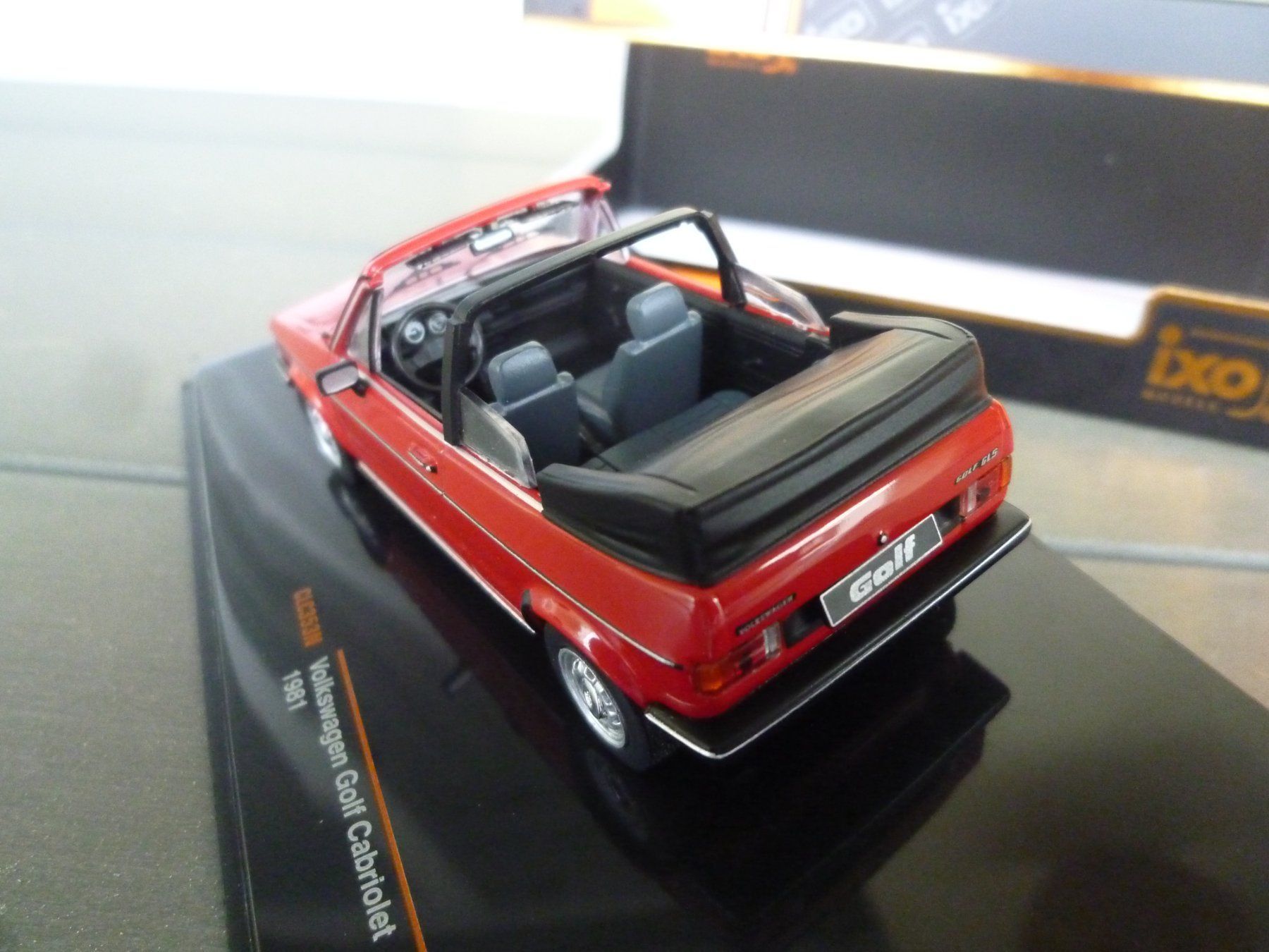 Volkswagen Modellini d'auto: VW Golf Cabriolet (1981) – Nuovo e nell'imballaggio originale da Flawil venduto da Imperiosud 3