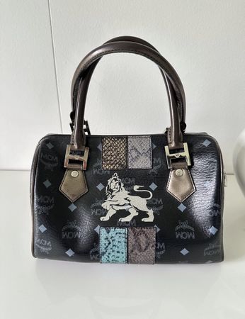 MCM boston Handtasche lion princess schwarz 