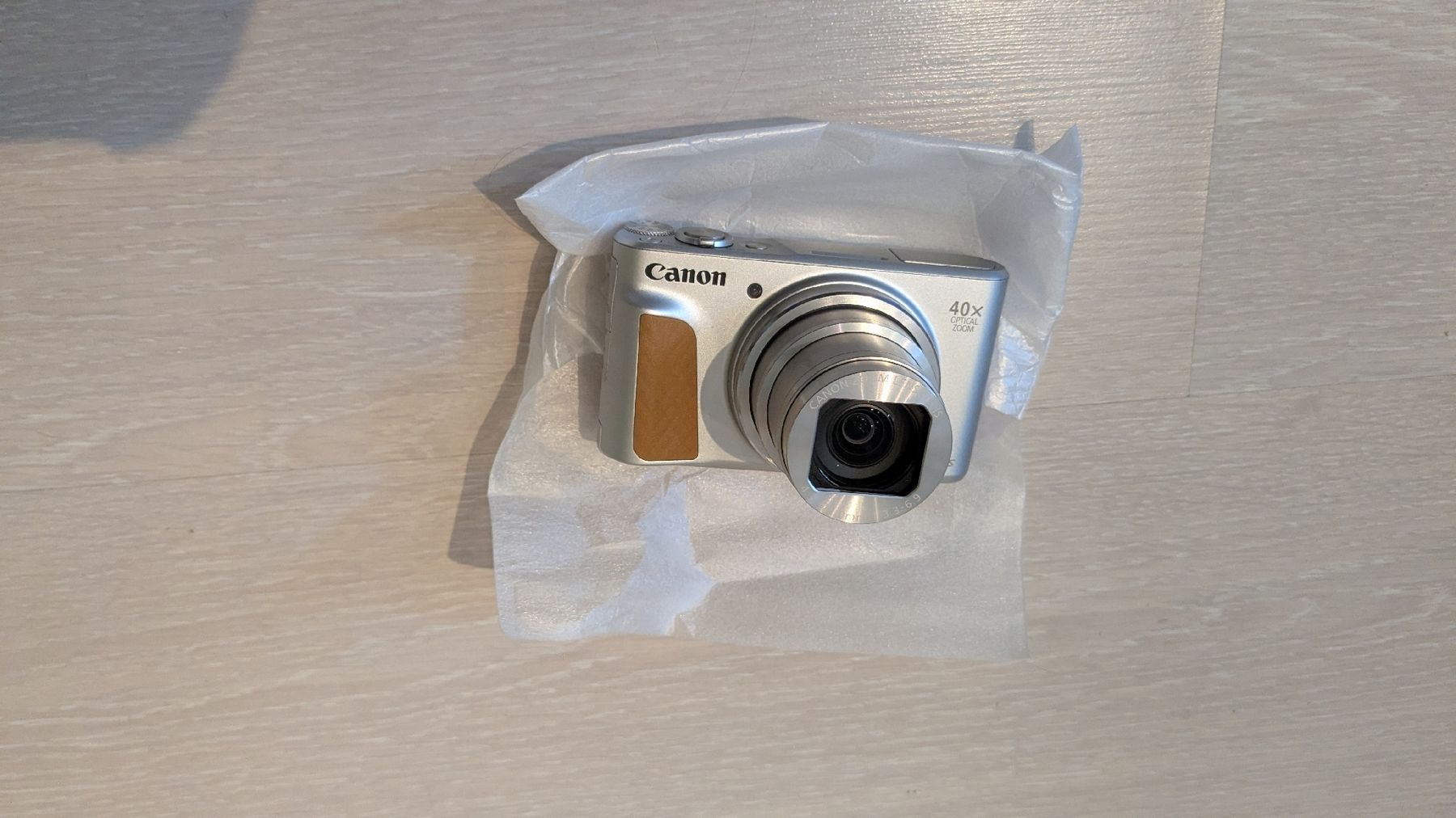 Canon Fotocamera: Canon Powershot SX740 HS Lite Edition – Nuovo (secondo la descrizione) da Speicher venduto da KingRaven90
