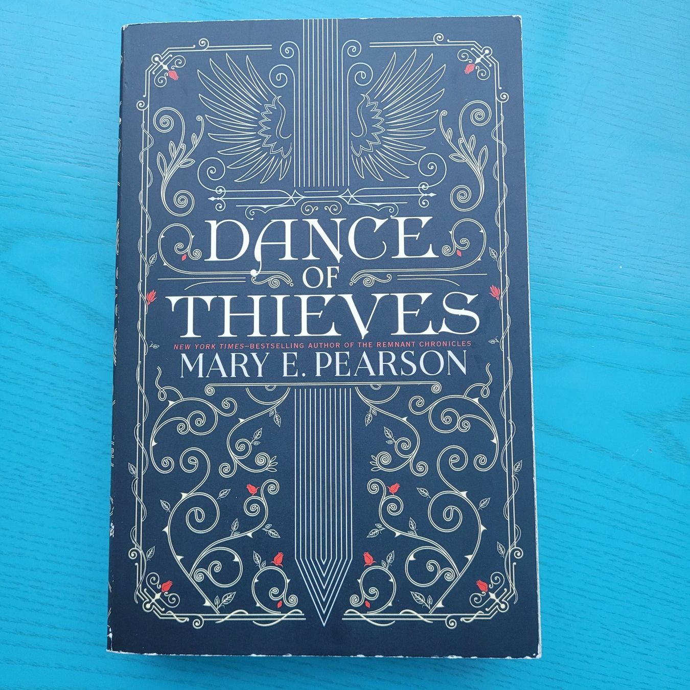 Libri: Mary E. Pearson- Dance of thieves – Usato da SCHÜBELBACH venduto da CoKaHa
