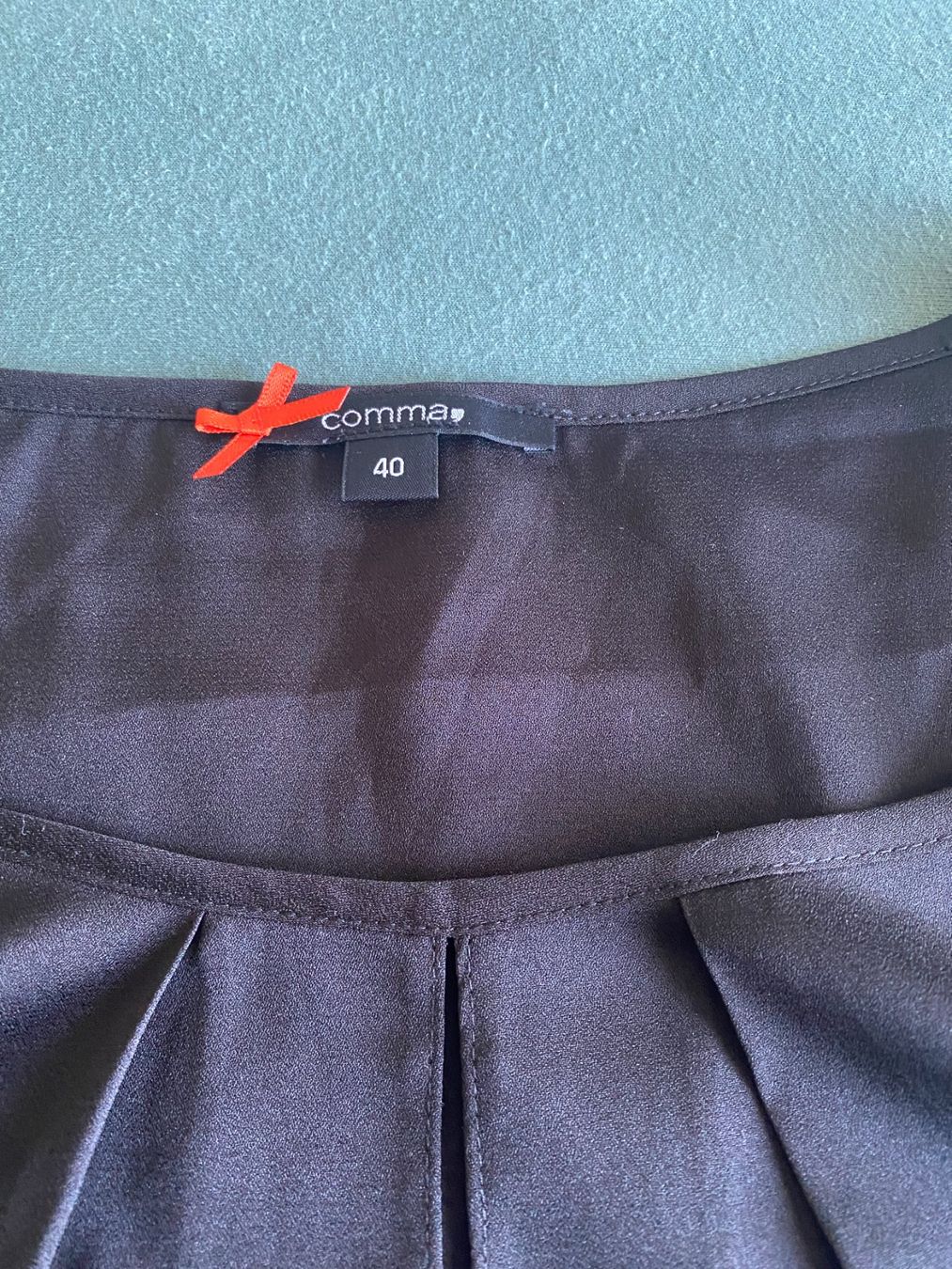 Comma Blusen: NEU, COMMA Bluse schwarz, wenig Elastan, Gr. 40 – Neu (gemäss Beschreibung) aus Gümligen von Primeselection 3