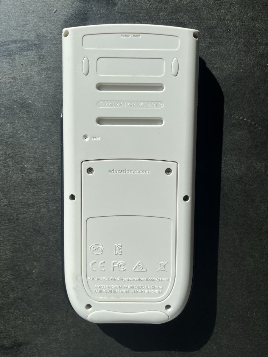 Texas Instruments Taschenrechner: Graphing Calculator Texas Instruments TI-84 Plus C Silver E – Gebraucht aus Zuoz von wie_lvh9 2
