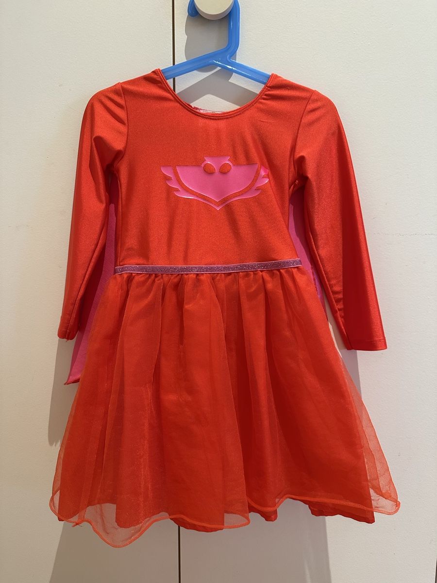 Costumi: Owlette Kostümkleid mit Umhang, Gr. 104 – Usato da Zürich venduto da nad_z95g