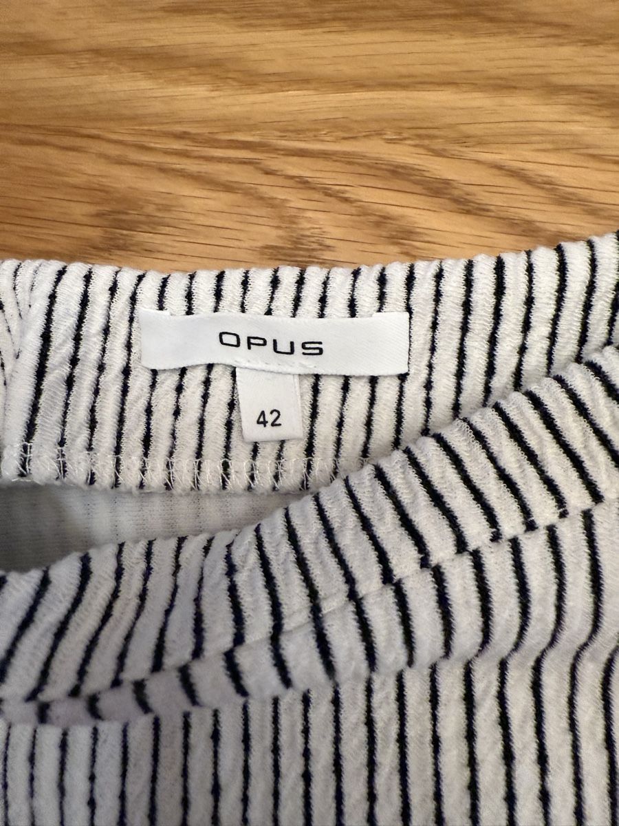 Opus Maglioni & Felpe: Opus Pullover Gr. 42, gestreift, neuwertig, Top Zustand! – Usato da Dinhard venduto da SternZ 1