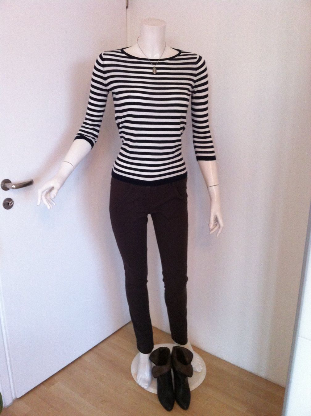 Mango Pullover & Sweatshirts: 🤩MANGO PULLOVER WEISS-DUNKELBLAU GESTREIFT NEU & D&G P. – Neu (gemäss Beschreibung) aus Olten von Naja-Twins-Twins 4