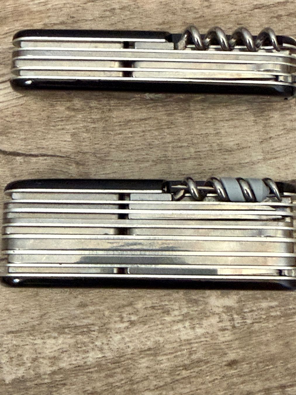Victorinox Coltelli tascabile: Victorinox seltene Tool for Generations – Nuovo (secondo la descrizione) da Wahlen b. Laufen venduto da MIG-25 2