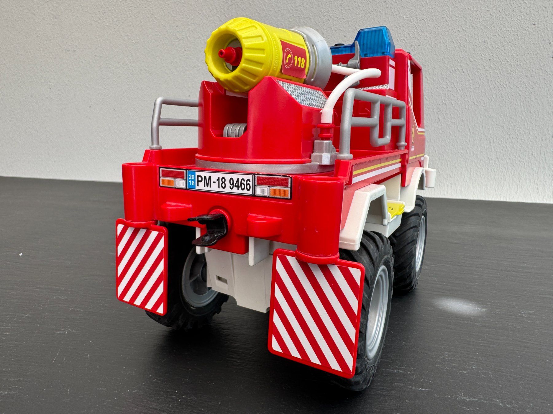 Playmobil Spielzeuge: Playmobil Feuerwehr Einsatzfahrzeug – Gebraucht aus Oberentfelden von PriMaSi 4
