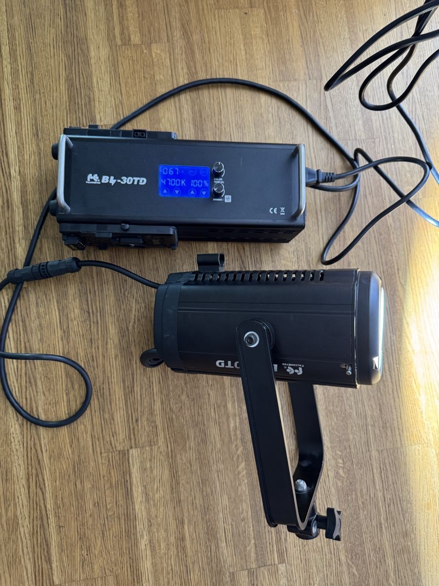Laboratorio & Camera oscura: Video light Falcon 300W – Usato da Zürich venduto da shu_knl5 2
