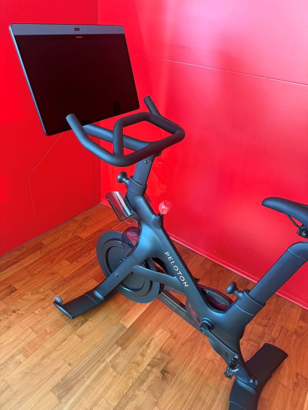 Hometrainer: Peloton Bike+, 23.8" Bildschirm – Usato da Wallisellen venduto da yas_fy7j 4