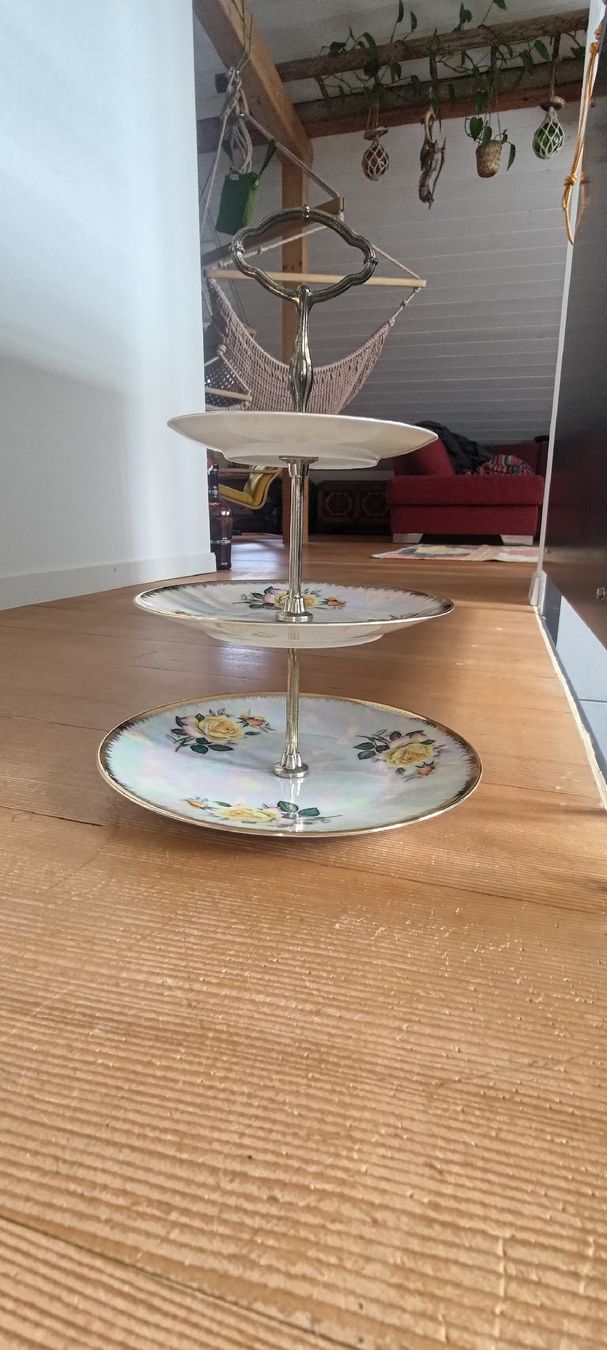 Toutes les décorations: Etagere – D'occasion à Elsau par ama_ph5x