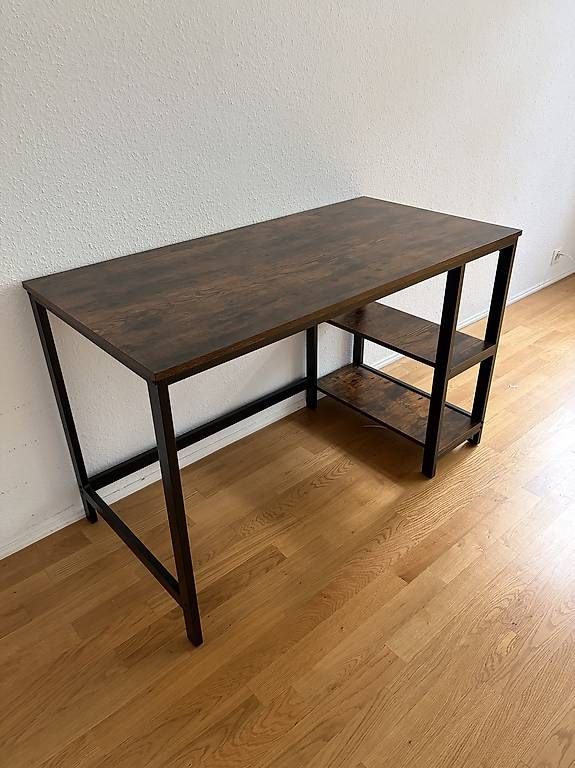 Tables: Tisch – D'occasion à Therwil par Mrleenii