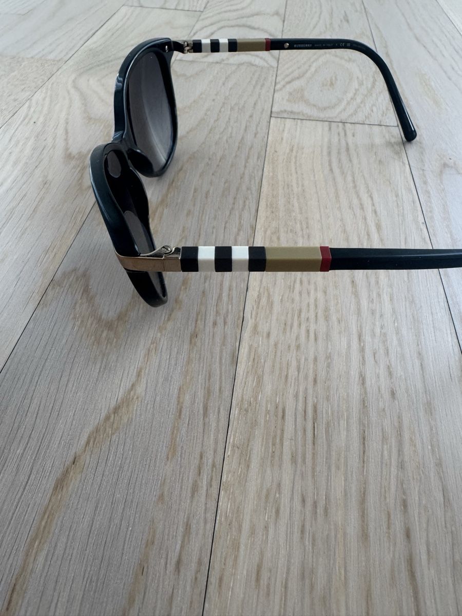 Burberry Occhiali & Lenti: (Original) Burberry Sunglasses – Nuovo (secondo la descrizione) da St. Gallen venduto da Asmolon 3
