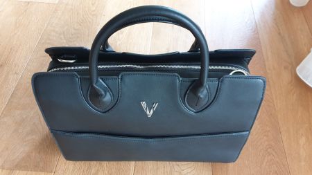 Elegante Handtasche in Schwarz - Zeitlos & Stilvoll!