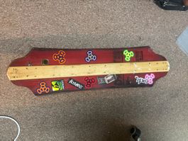 Longboard Deck Rotkäppchen Rocker gebraucht mit Stickern