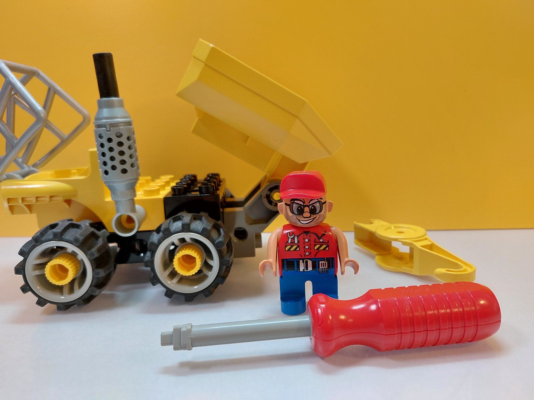 Lego Kit di costruzioni: LEGO DUPLO 3588 Toolo Active Tech - Großer Laster/ Lastwagen – Usato da St.Gallen venduto da TinasBauundSpiel 3