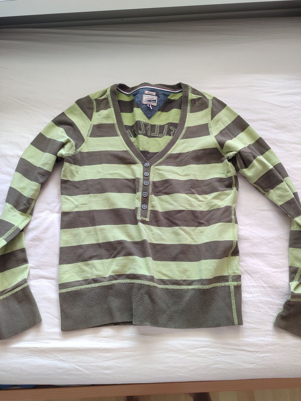 Tommy Hilfiger Maglioni & Felpe: Tommy Hilfiger Denim Pullover Damen Medium – Usato da Winterthur venduto da argy_7